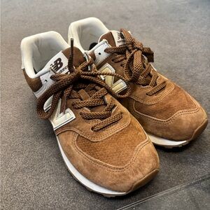 New Balance 574 Women’s sneakers